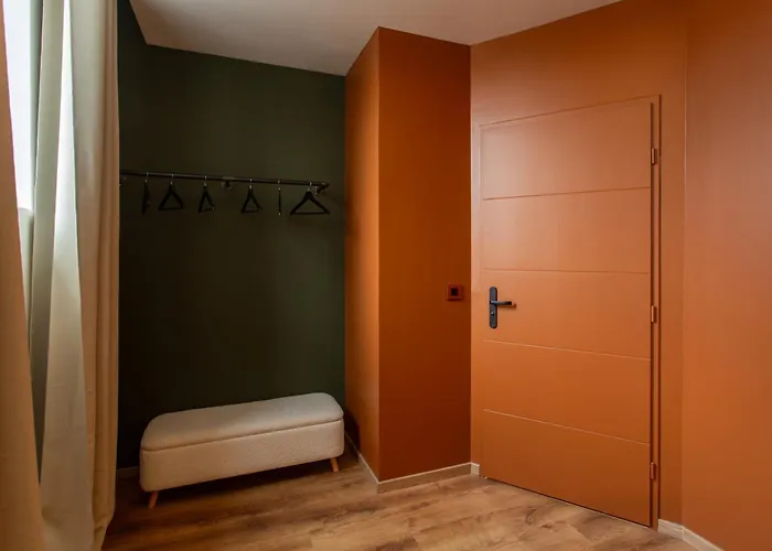 Le Jules Verne - Cour Et Parking Prive Amiens